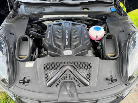 2017 Porsche Macan