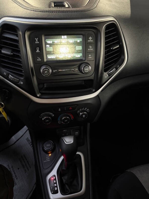 2014 Jeep Cherokee Sport