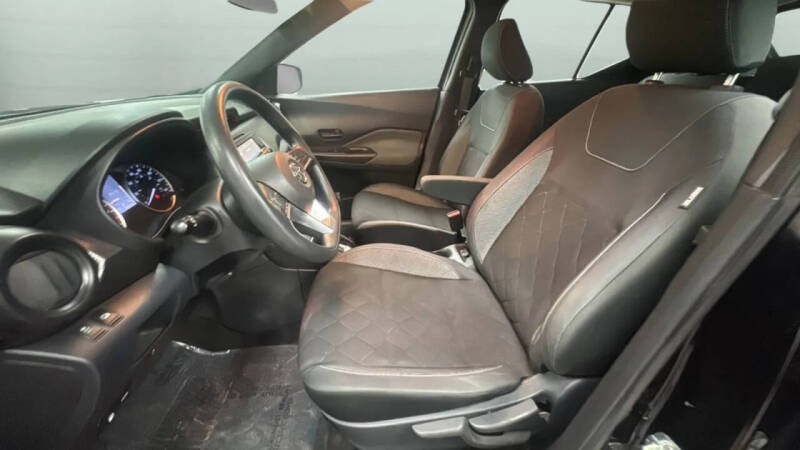 2019 Nissan Kicks S