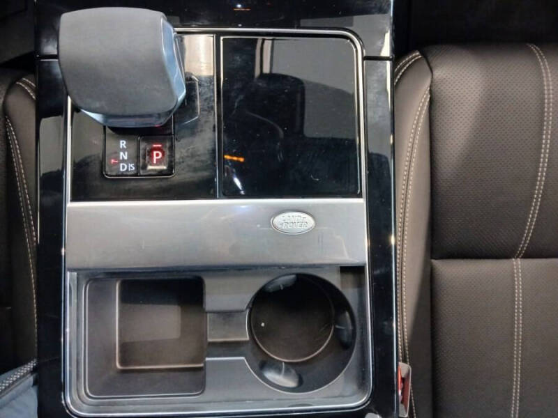 2022 Land Rover Range Rover Velar P250 R-Dynamic S