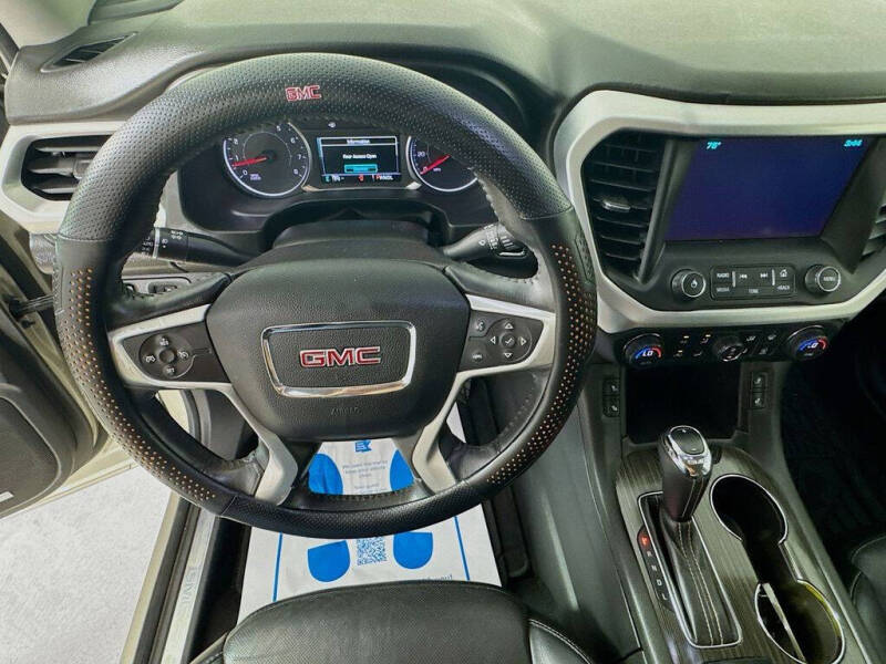 2017 GMC Acadia SLT-1