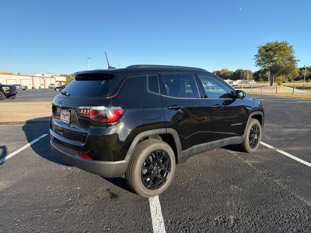 2026 Jeep Compass Latitude Altitude