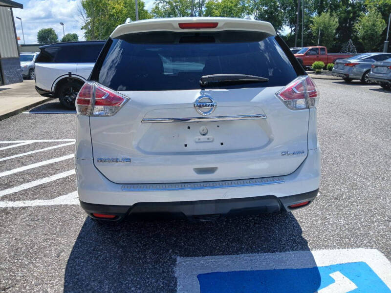 2016 Nissan Rogue SL