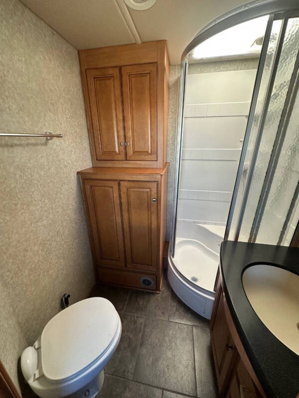 2010 Winnebago JOURNEY 40L