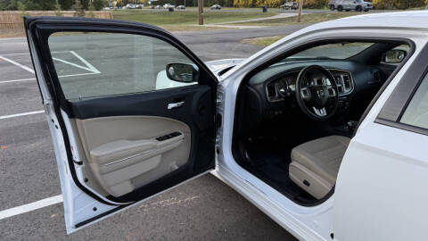 2012 Dodge Charger SE