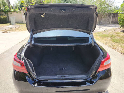 2017 Nissan Altima 2.5 SR