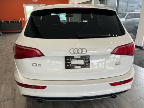 2011 Audi Q5 3.2 quattro Premium Plus