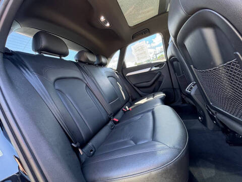 2017 Audi Q3 2.0T quattro Premium