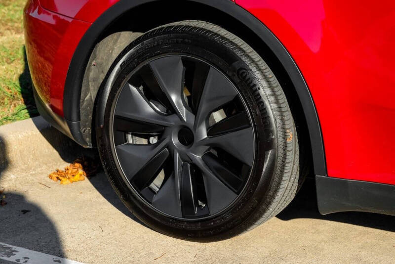 2025 Tesla Model Y Long Range