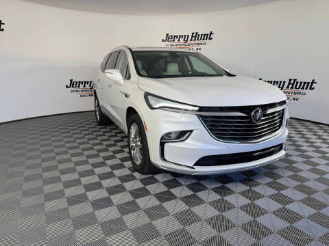 2023 Buick Enclave Essence