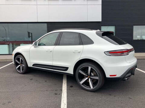 2025 Porsche Macan