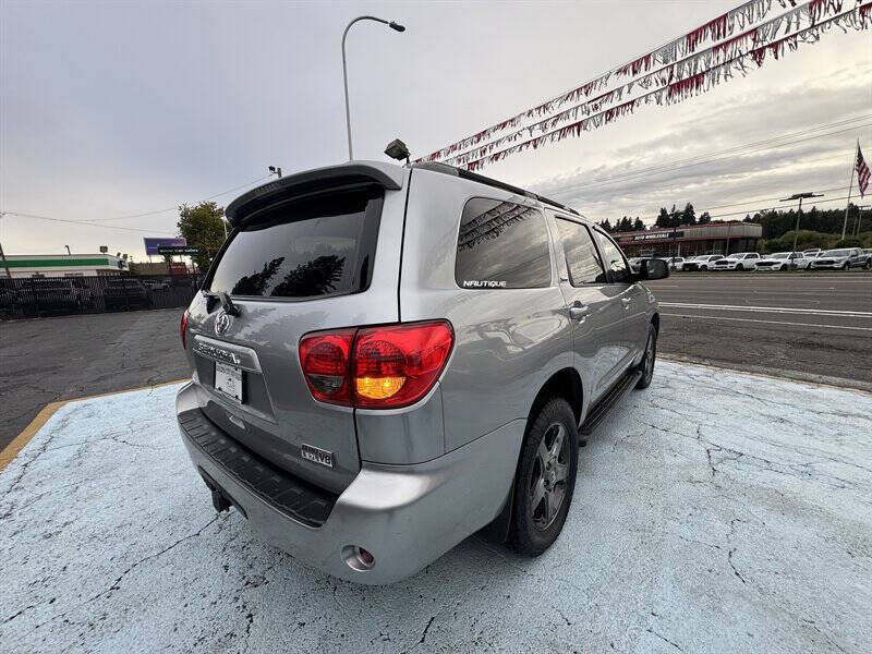 2013 Toyota Sequoia SR5