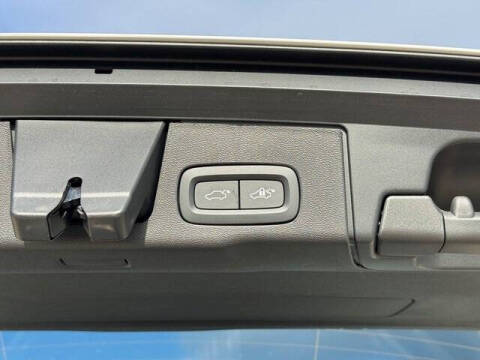 2026 Volvo XC60 B5 Core