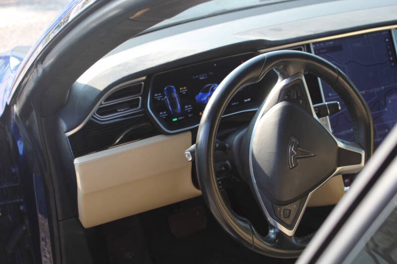 2016 Tesla Model S 75D