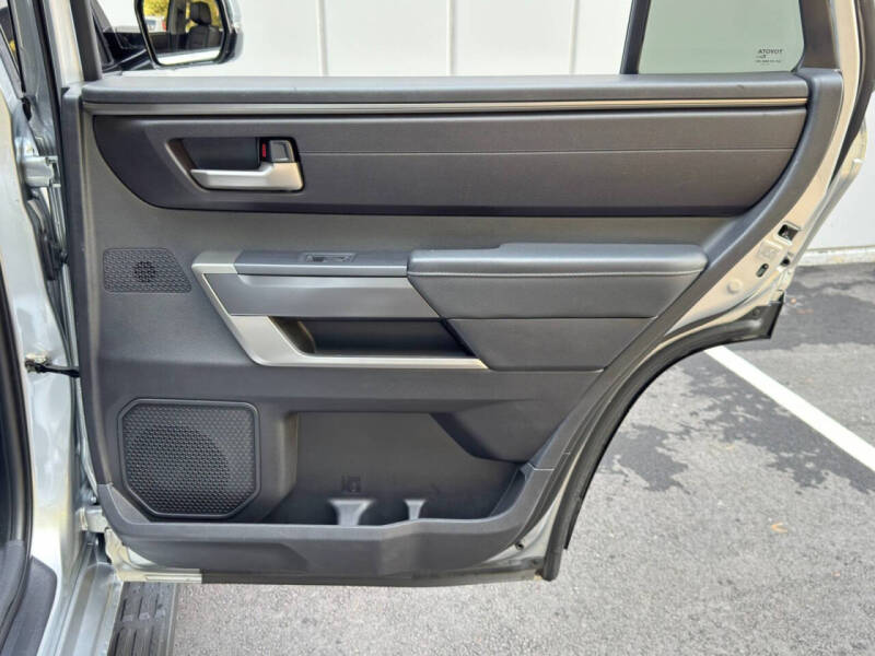 2023 Toyota Sequoia SR5