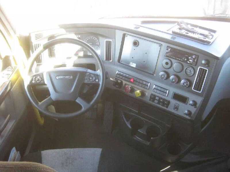 2021 Freightliner Cascadia