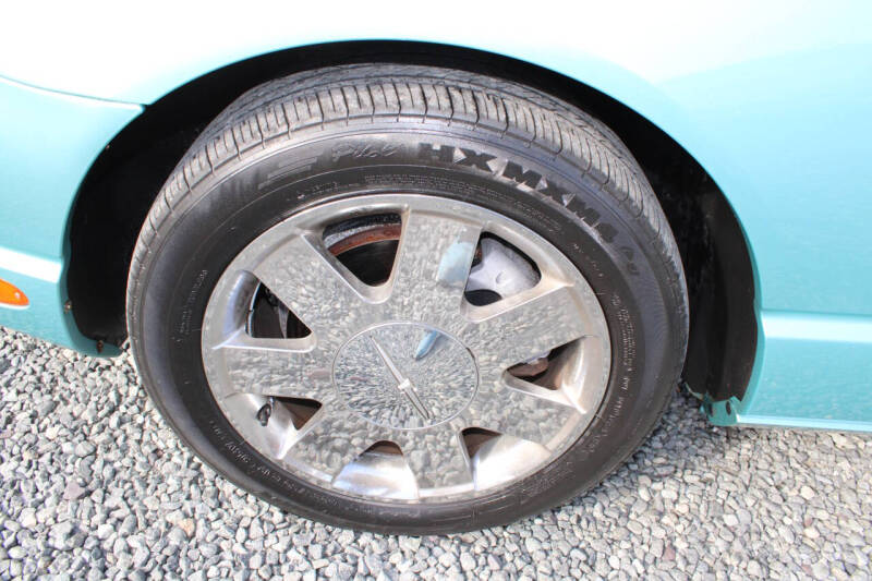 2002 Ford Thunderbird Deluxe