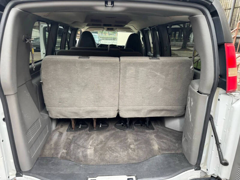 2012 Chevrolet Express LT 2500