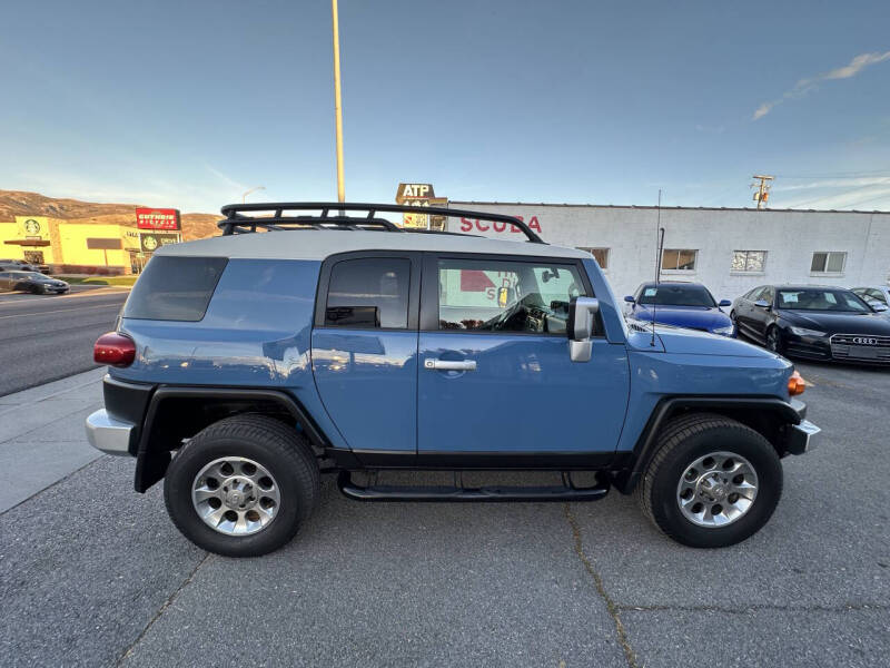 2012 Toyota FJ Cruiser