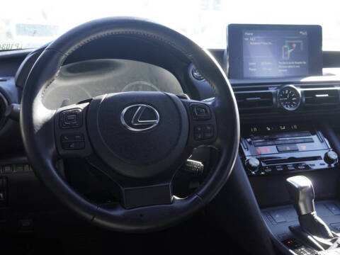 2024 Lexus IS 300 F SPORT Design