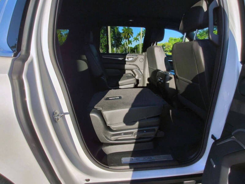 2022 GMC Yukon XL Denali