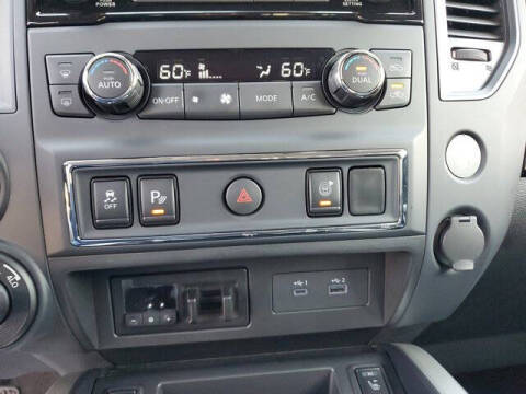 2024 Nissan Titan SV