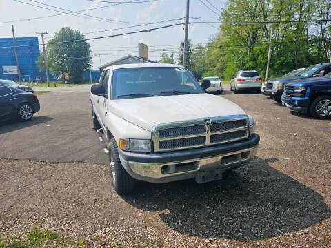 2001 Dodge Ram 2500 for sale at MEDINA WHOLESALE LLC in Wadsworth OH
