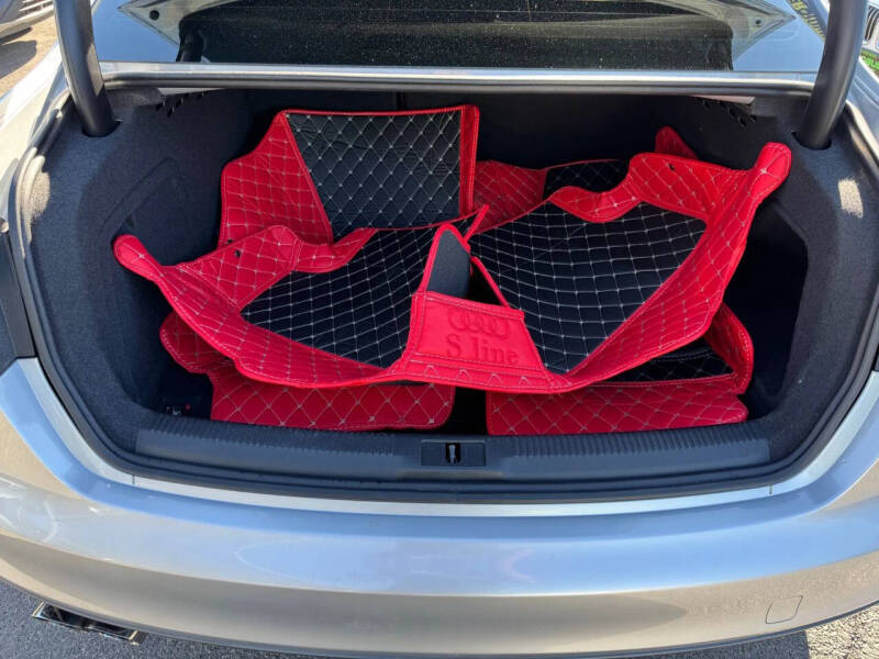 2014 Audi A4 2.0T quattro Premium