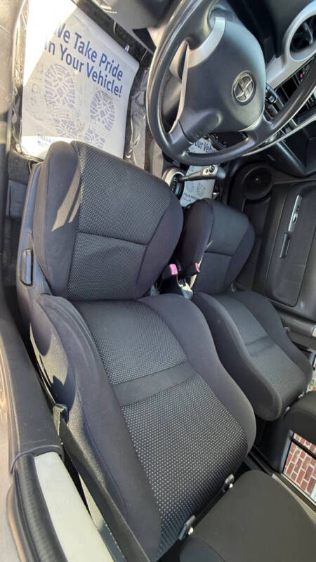 2005 Scion xB