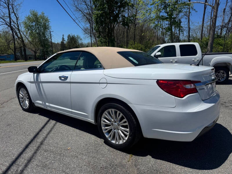 2013 Chrysler 200 Limited
