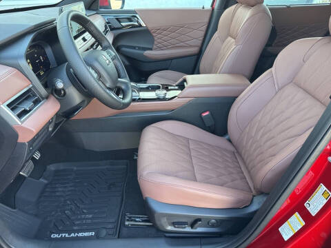 2025 Mitsubishi Outlander SEL