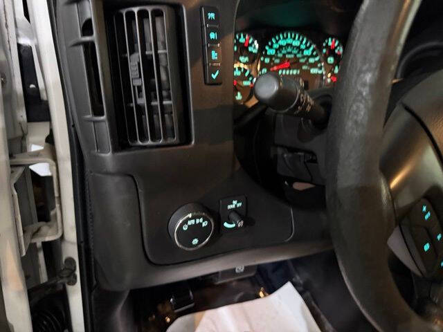 2016 GMC Savana 2500