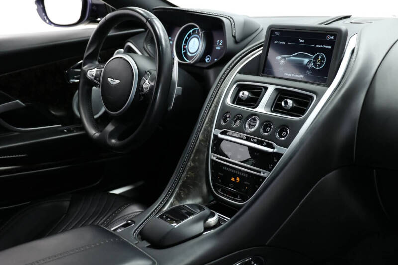 2018 Aston Martin DB11 V12