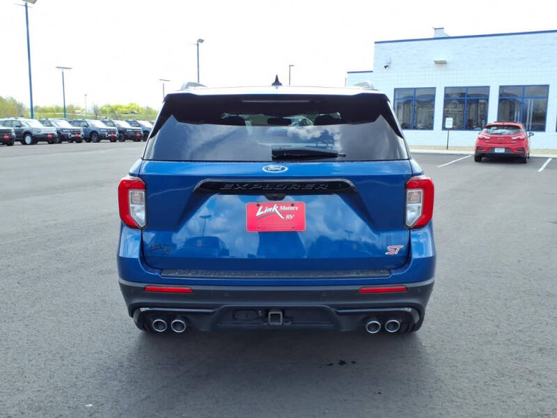2022 Ford Explorer ST