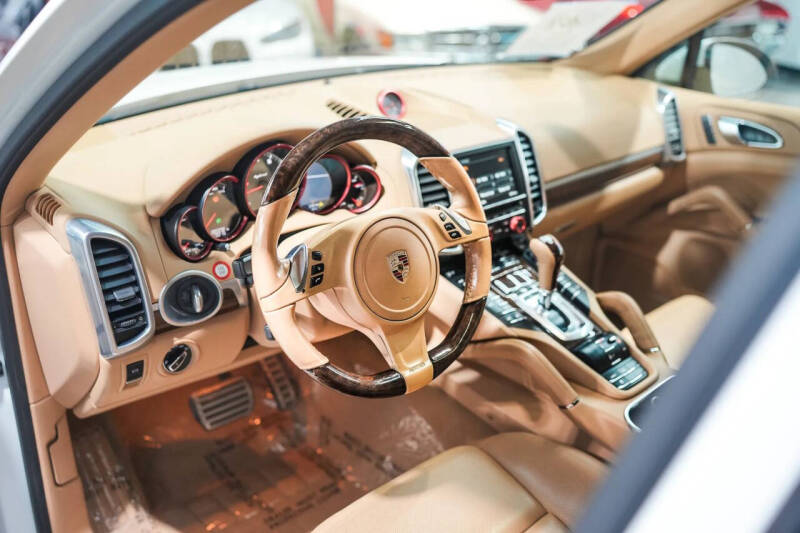 2014 Porsche Cayenne S Hybrid