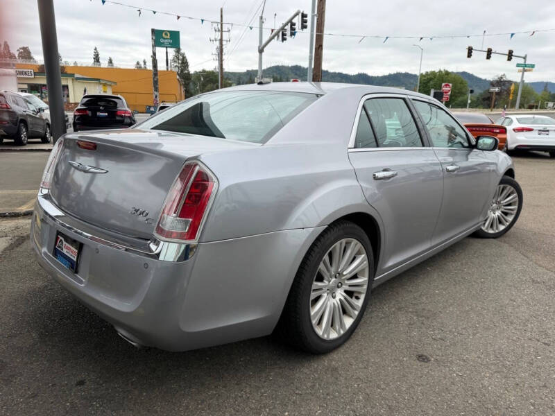 2014 Chrysler 300 C