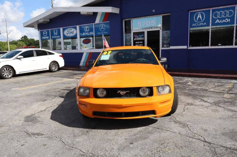 2007 Ford Mustang GT Deluxe