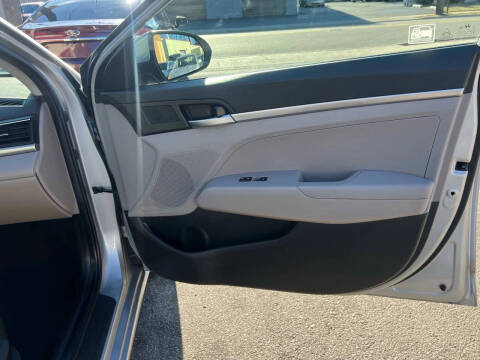 2020 Hyundai Elantra