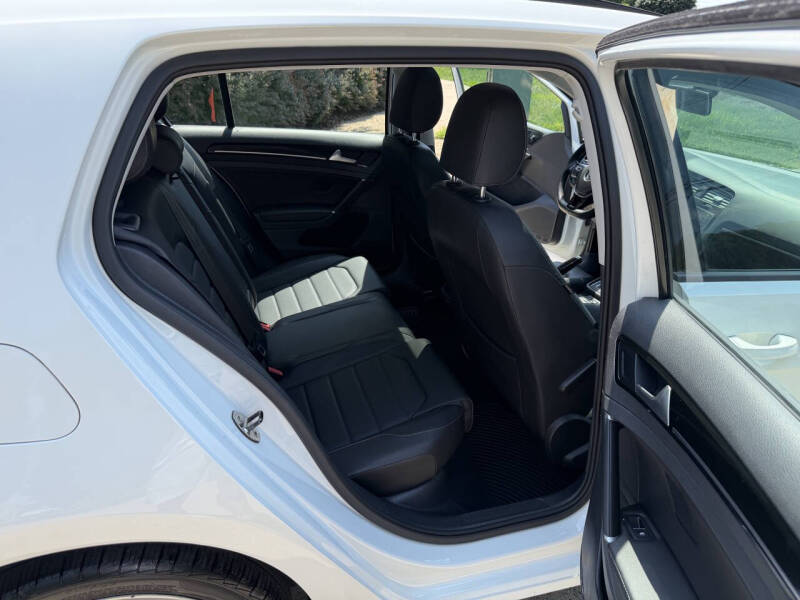 2015 Volkswagen Golf TSI SEL