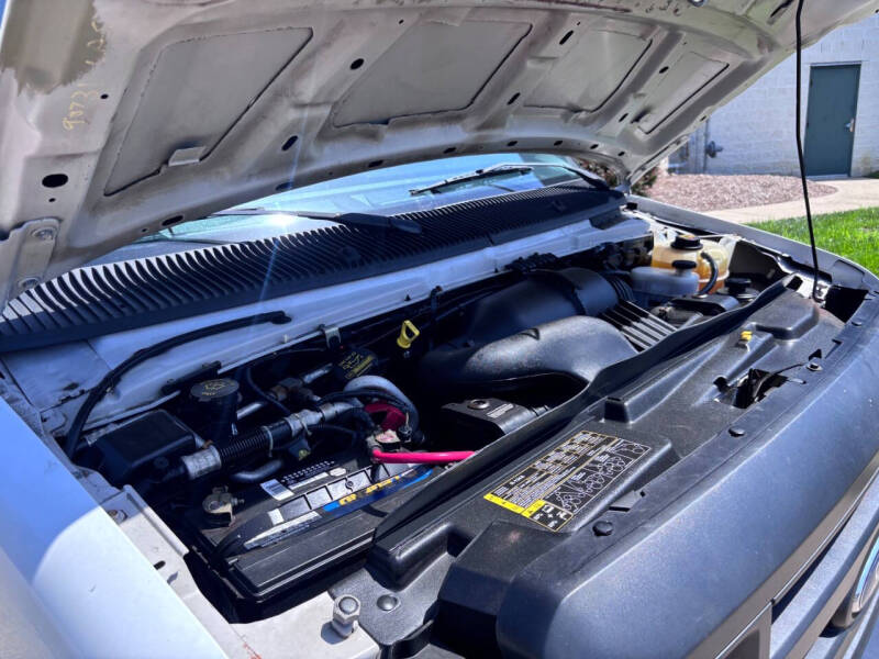 2011 Ford E-Series E-350 SD