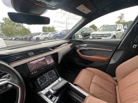 2019 Audi e-tron quattro Prestige