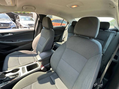 2018 Chevrolet Cruze LS Auto