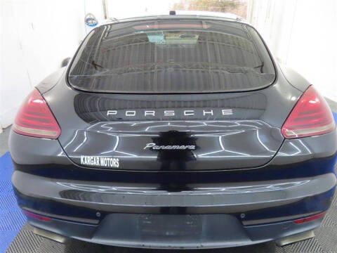 2016 Porsche Panamera Edition