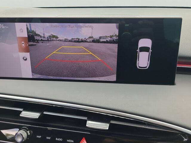 2026 Genesis GV70