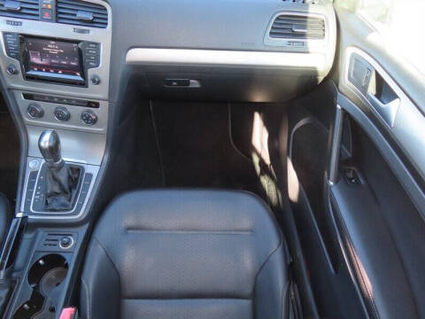 2015 Volkswagen Golf SportWagen TDI S