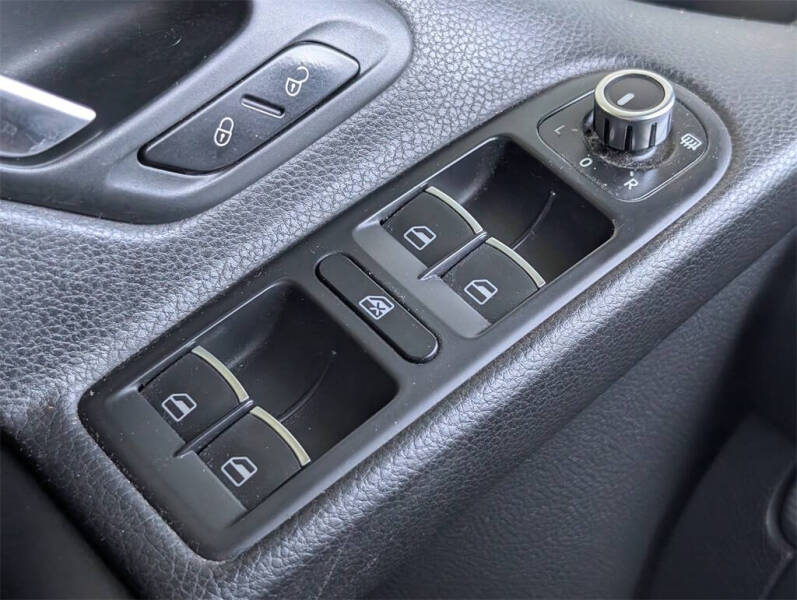 2013 Volkswagen Golf R