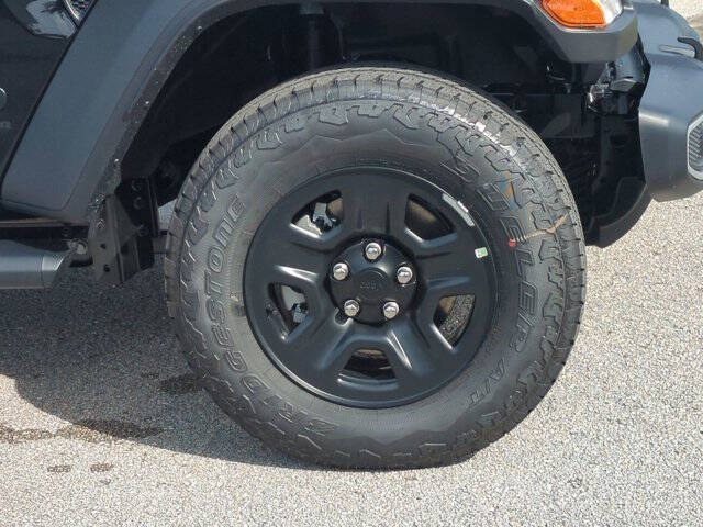 2026 Jeep Gladiator Sport