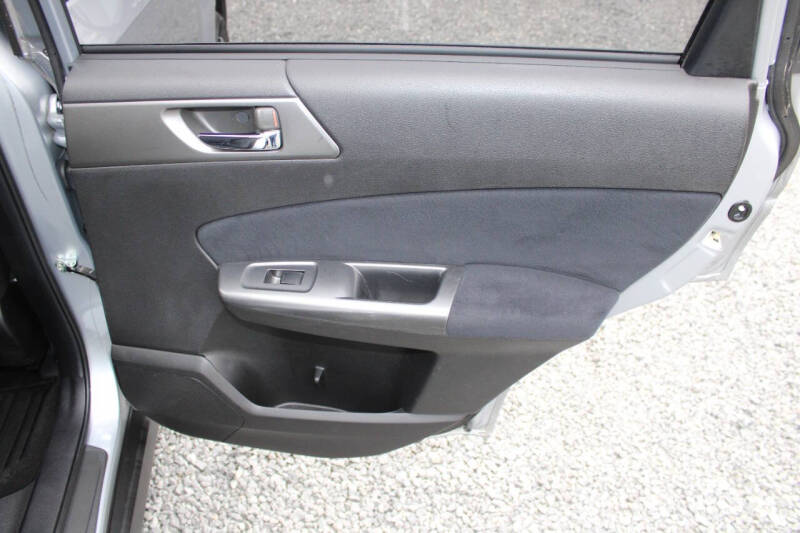 2013 Subaru Forester 2.5X Limited