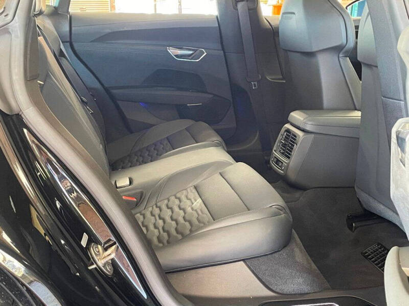 2022 Audi e-tron GT quattro Prestige