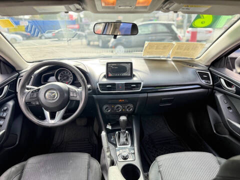 2016 Mazda MAZDA3 i Sport